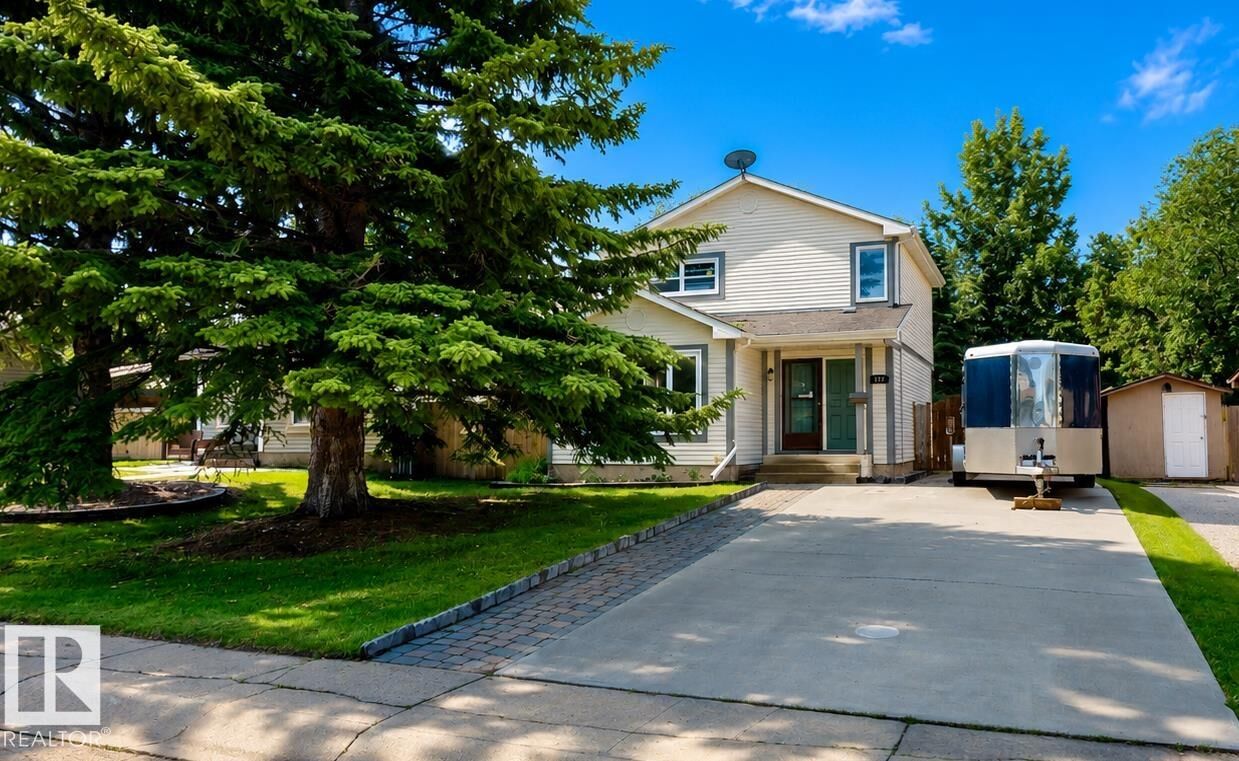 Property Photo: 137 Greenwood Drive AB T7X 1X8