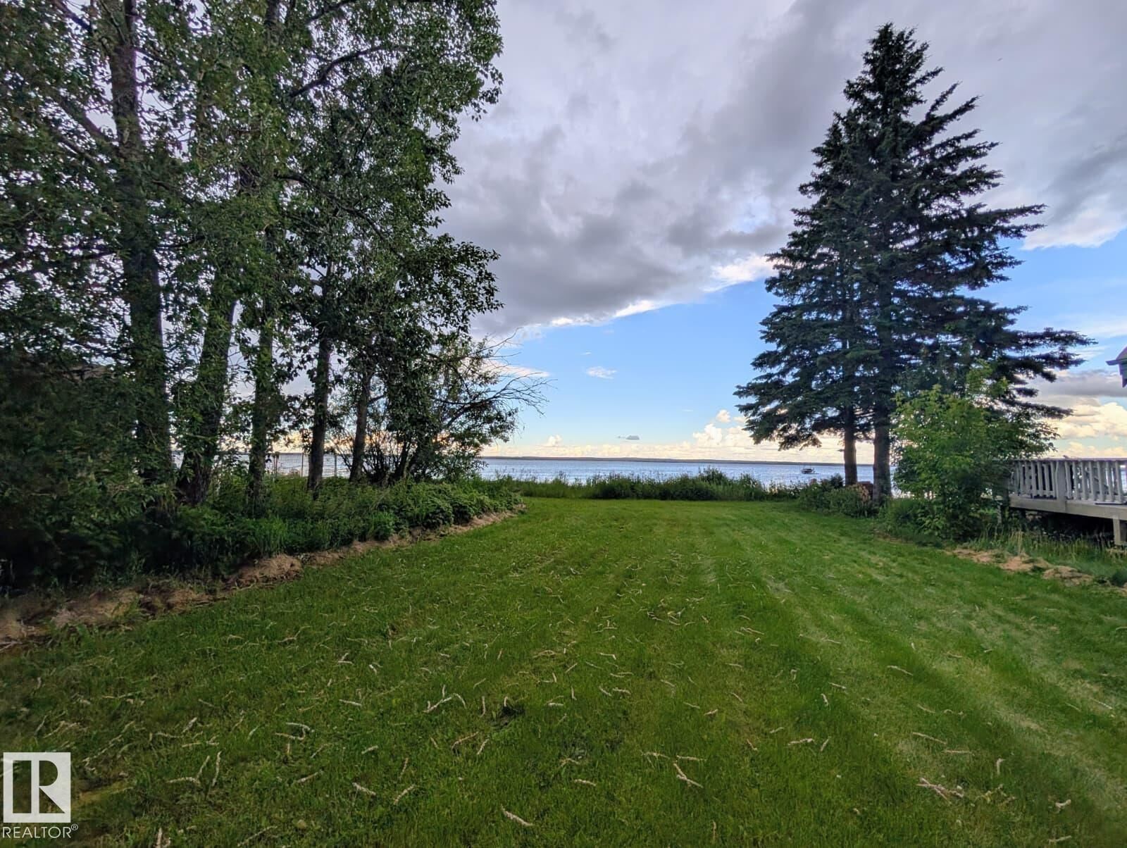 Property Photo:  334 Crystal Springs Drive  AB T0C 2V0 