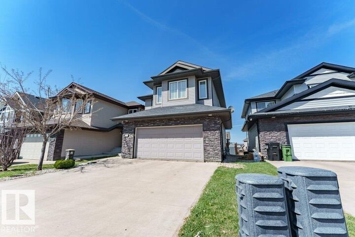 Property Photo:  5624 19 Avenue SW  AB T6X 1T6 