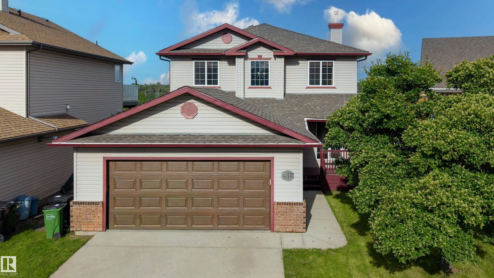 Property Photo:  611 Hooke Court NW  AB T5A 5H5 