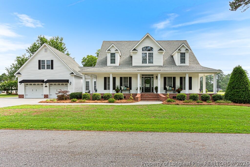 Property Photo:  101 E Royal Street  NC 28385 