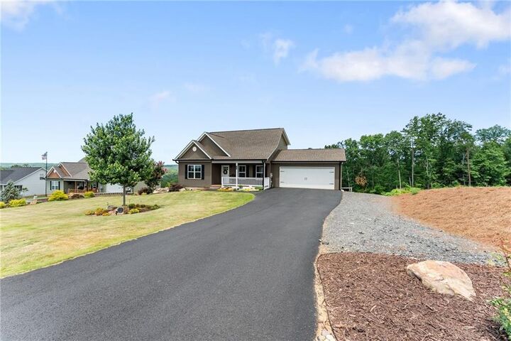 Property Photo: 150 Grand Oak Lane GA 30533
