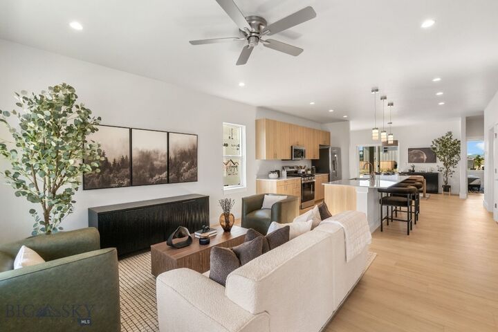 Property Photo:  805 Spaniel Lane  MT 59714 