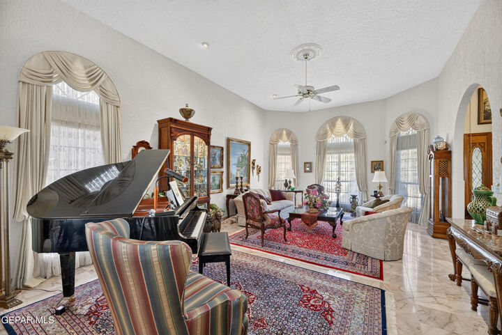 Property Photo: 8536 Mountain Ash Drive TX 79904