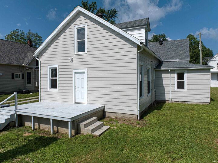 Property Photo:  332 S First Street  IN 47601 