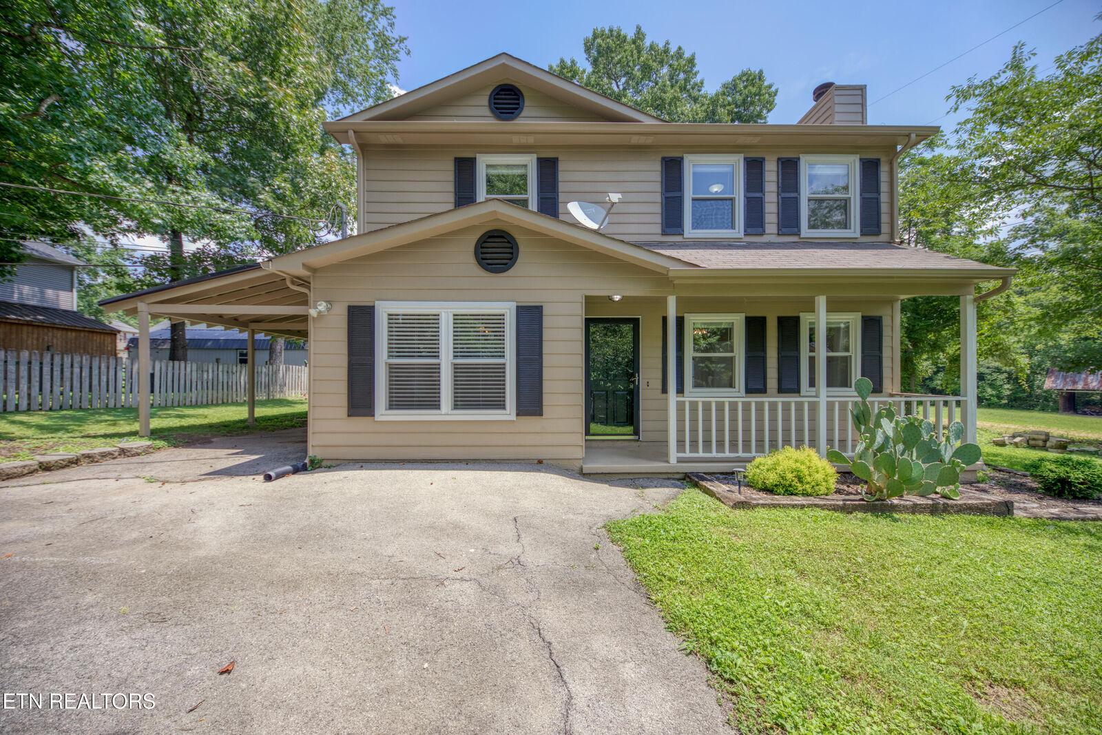 Property Photo: 6012 Woodbark Trace TN 37921