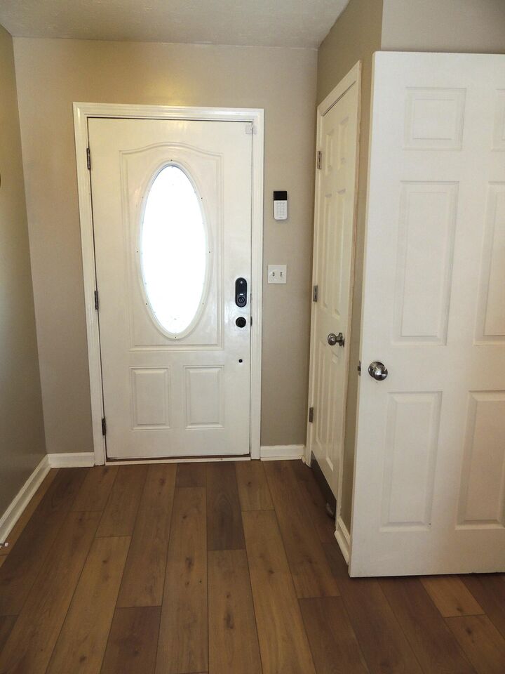 Property Photo: 104 Thomas Street KY 40601