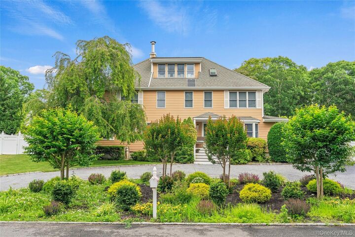 Property Photo:  56 Ocean Avenue  NY 11946 