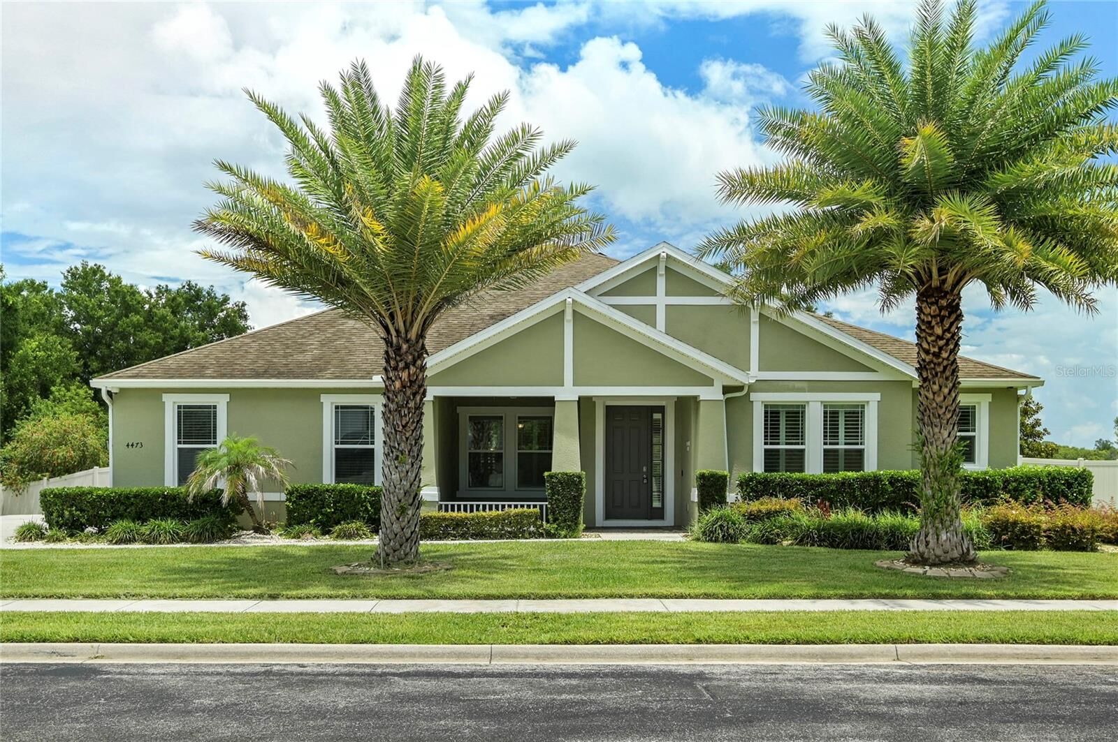 Property Photo:  4473 Berry Oak Drive  FL 32712 