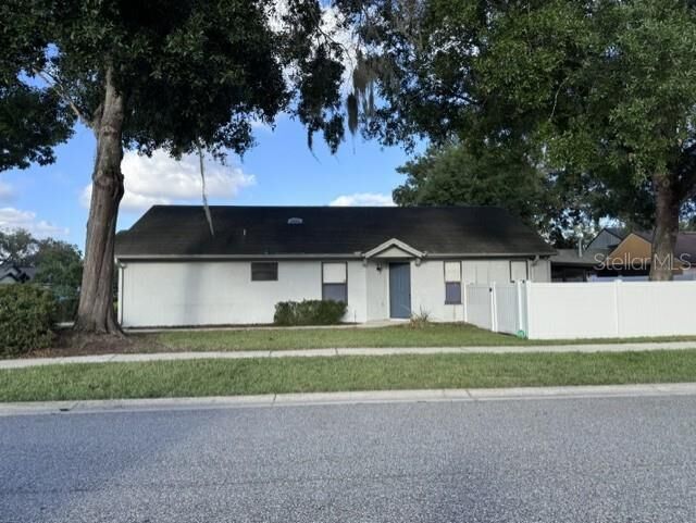 Property Photo: 1214 Creekbottom Circle FL 32825