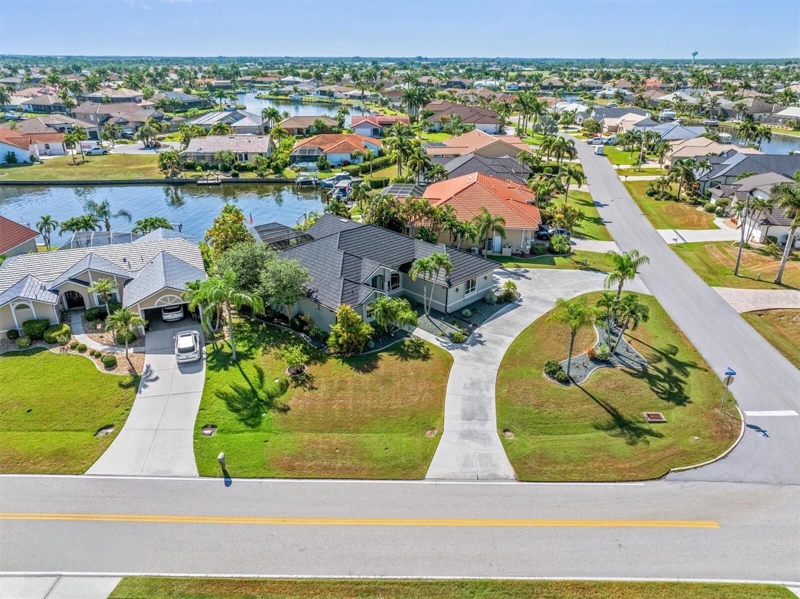 Property Photo: 590 Toulouse Drive FL 33950