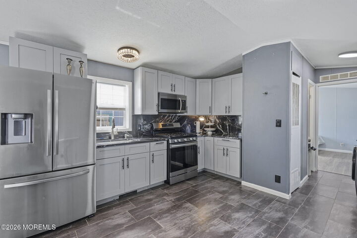 Property Photo:  813 North Street  NJ 08527 