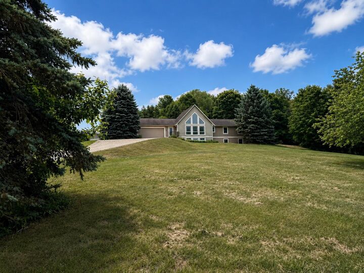 Property Photo:  350 Mary Court  MI 49421 