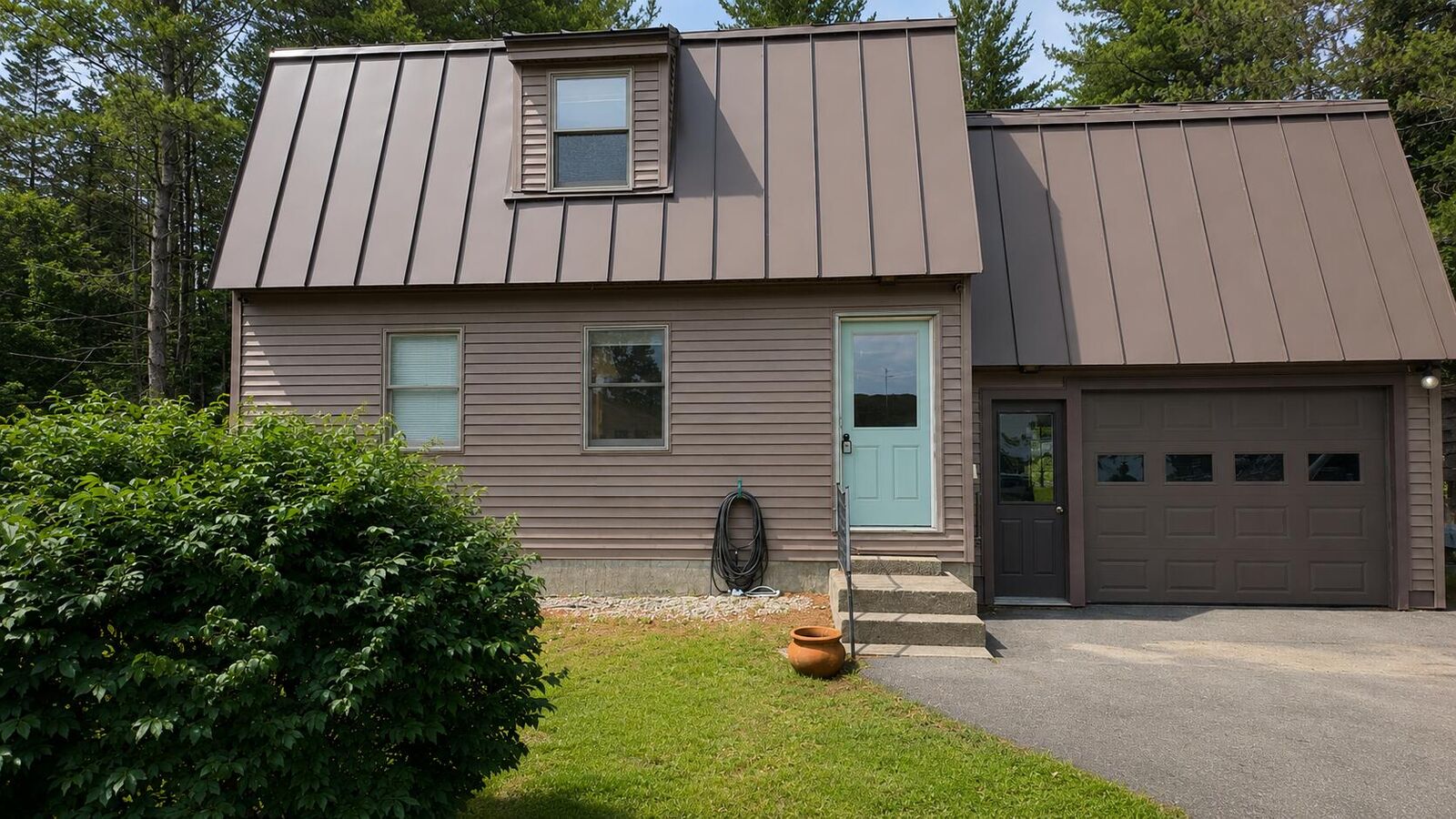 Property Photo:  121 Knowlton Corner Road  ME 04938 