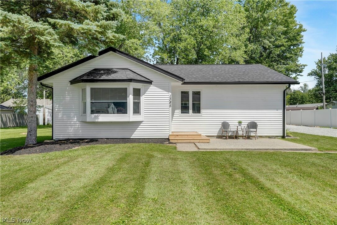 Property Photo: 1385 Ormond Avenue OH 44057