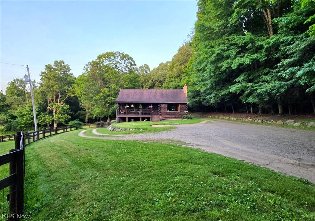 Property Photo:  10550 Vaughn Road  OH 44255 