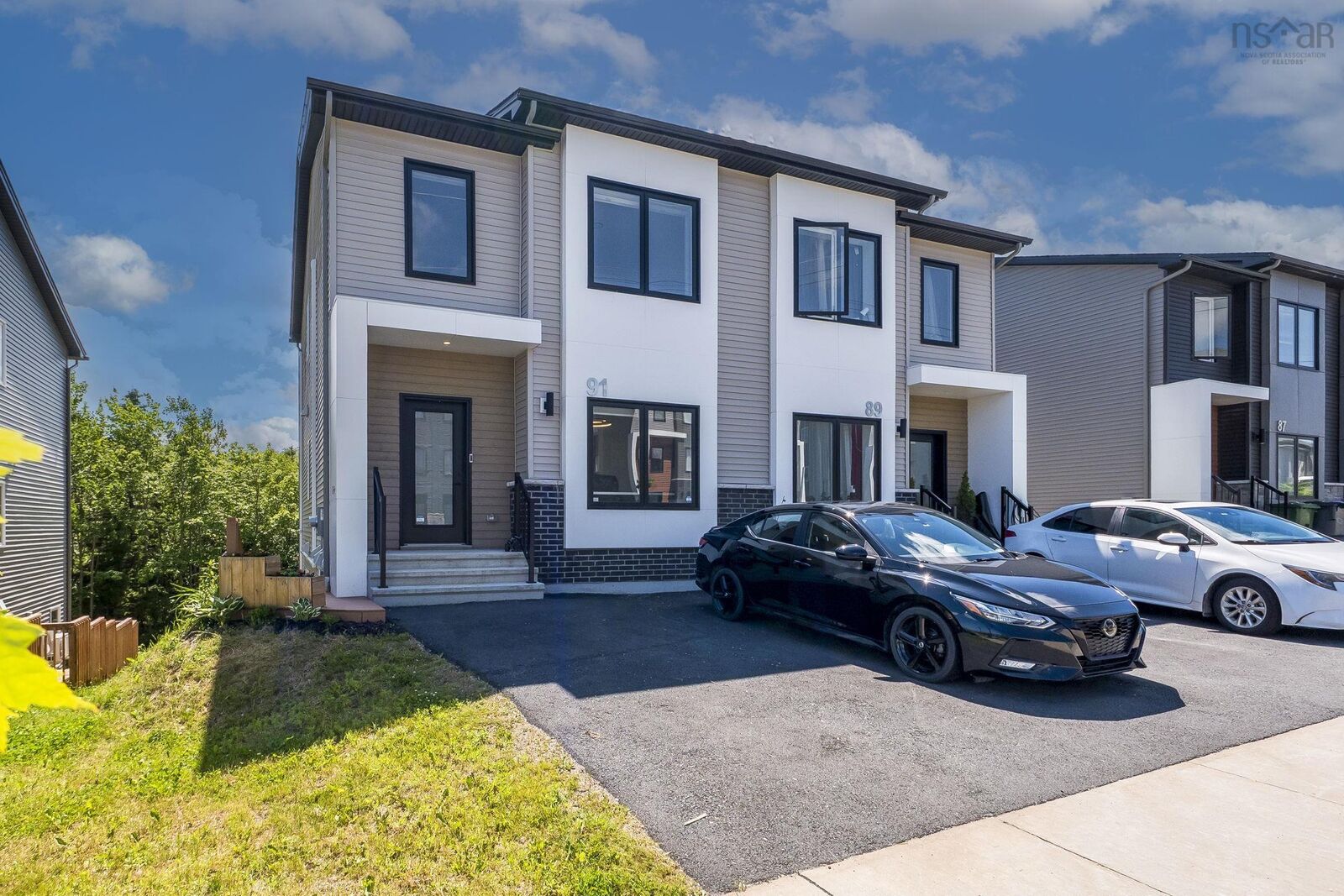 Property Photo: 91 Honeygold Drive NS B3R 0G3