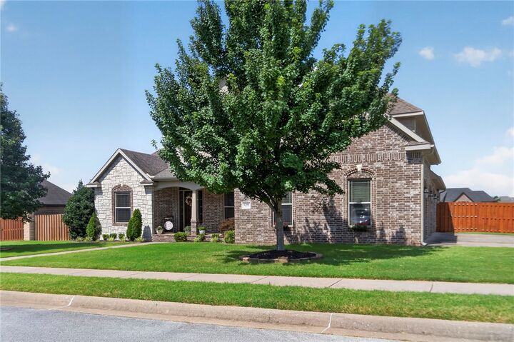 Property Photo:  6300 S 46th Boulevard  AR 72758 