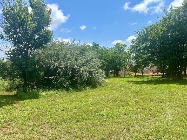 Property Photo: 30210 Mesquite Way OK 73072