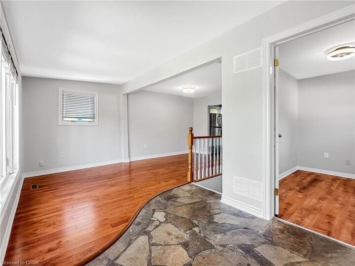 Property Photo: 21 Fife Street W ON N3W 1J1