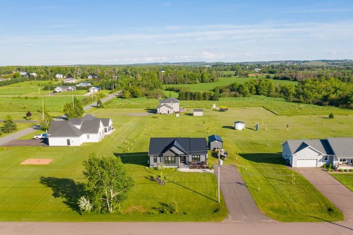 Property Photo: 782 City View Drive PE C1B 0V8