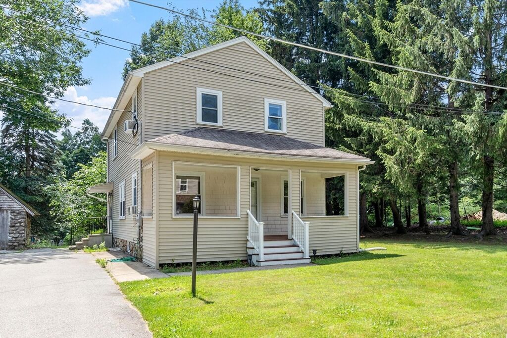 Property Photo: 10 Birch Ave MA 01520