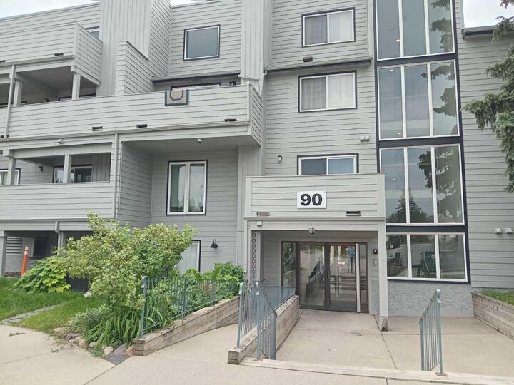 90 Glamis Drive SW 4172 — photo 1