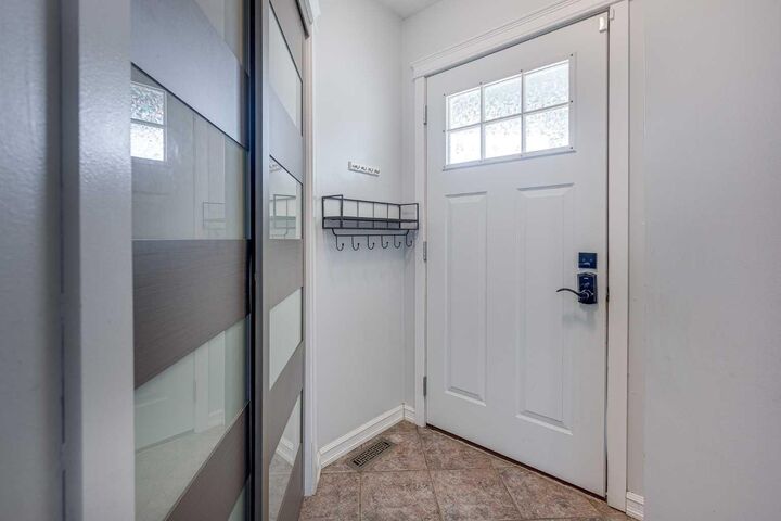 Property Photo:  64 Addington Drive  AB T4R 2Y4 