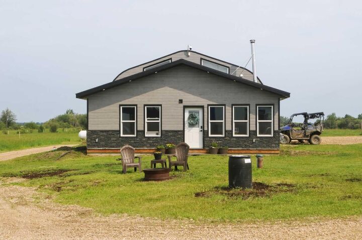 Property Photo: RR 11 Twp 824 AB T0H 3T0