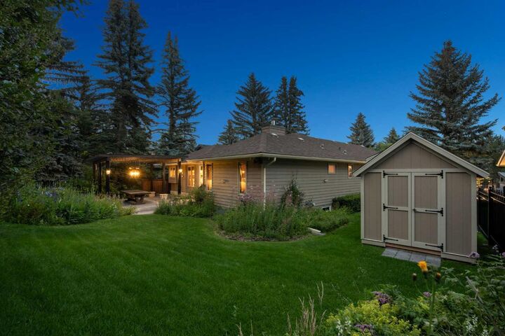 Property Photo: 9948 Patton Road SW AB T2V 5G1