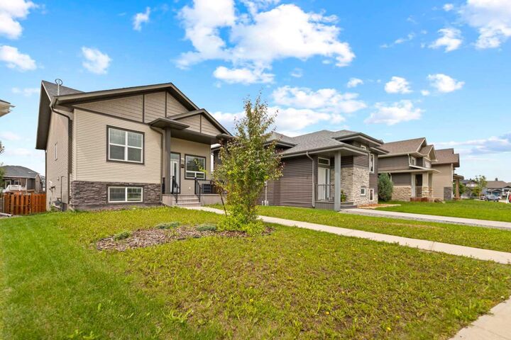 Property Photo: 46 Village Crescent AB T4R 0P3