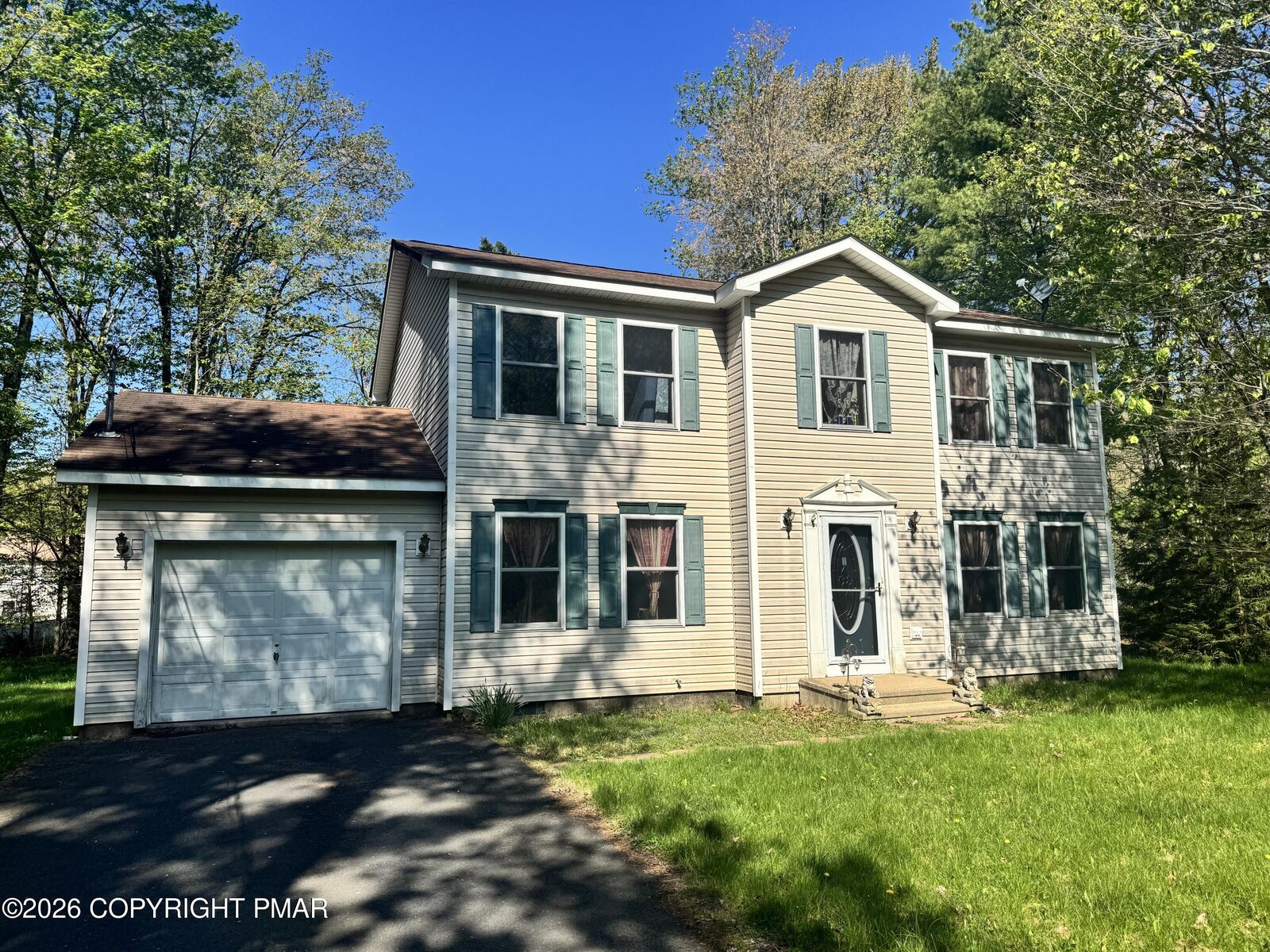 Property Photo:  1145 Chickadee Drive  PA 18346 