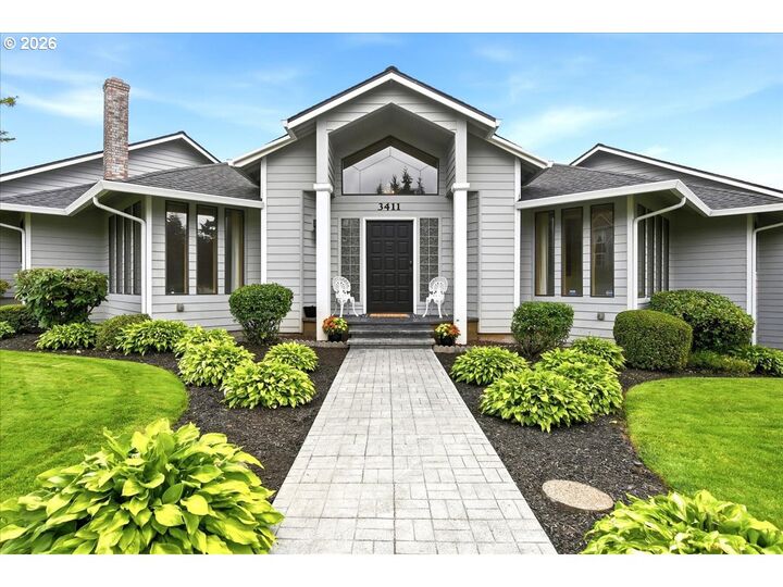 Property Photo: 3411 SE 165th Ave WA 98683