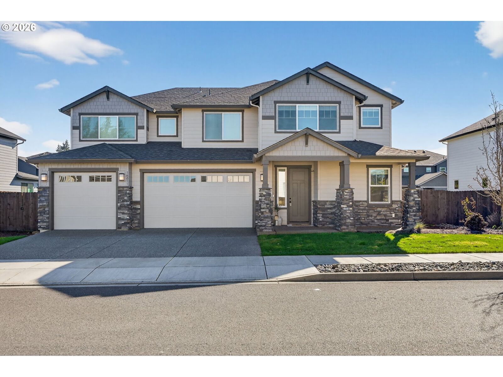 Property Photo:  16811 NE 81st St  WA 98682 