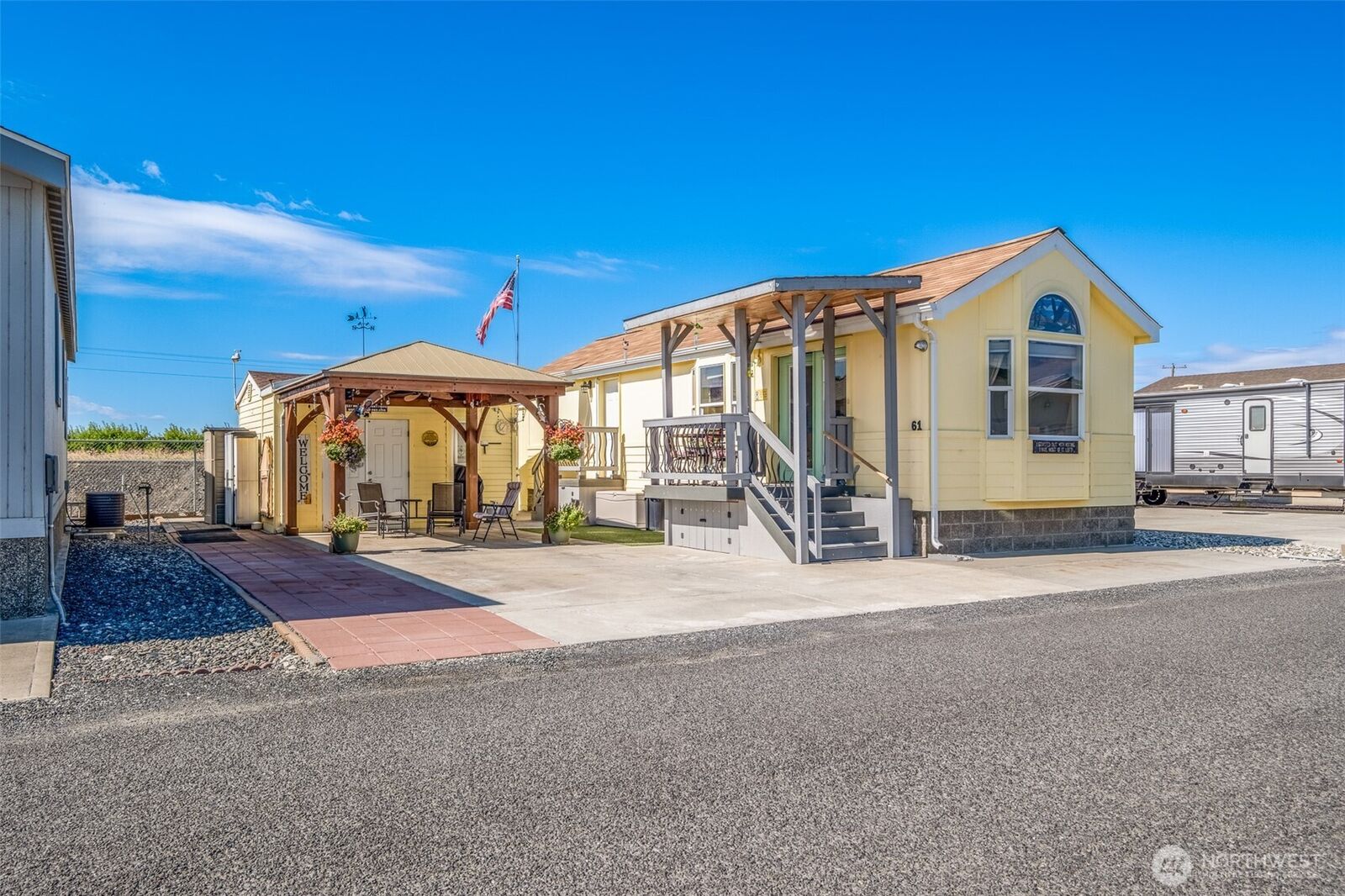 Property Photo: 17693 Rd 5 NW 61 WA 98848