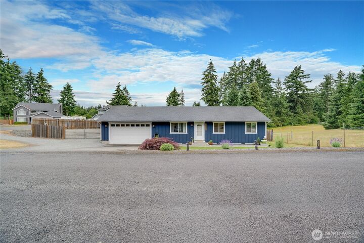 Property Photo:  24206  38th Avenue Court E  WA 98387 