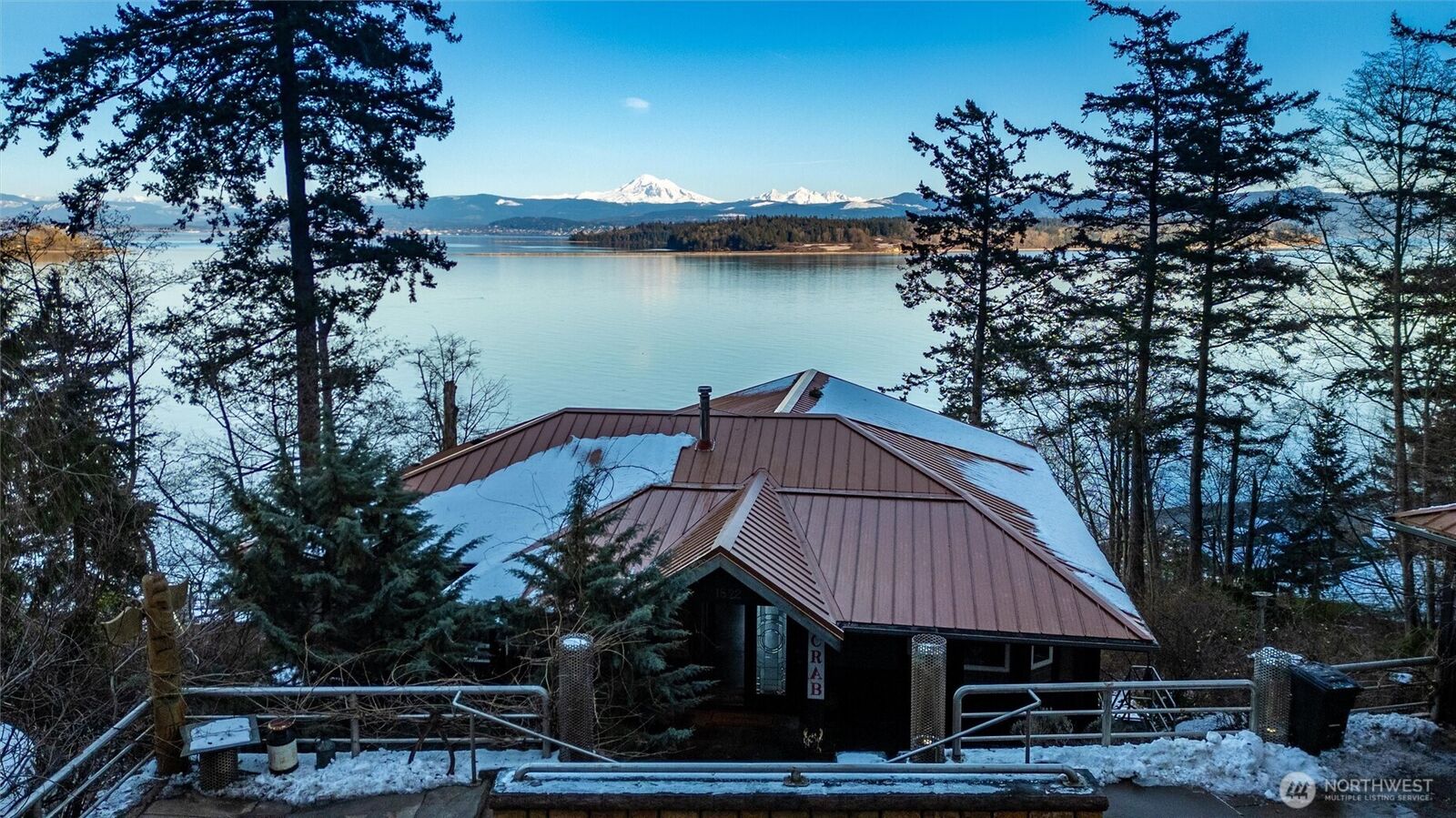 Property Photo: 1822 Seacrest Drive WA 98262