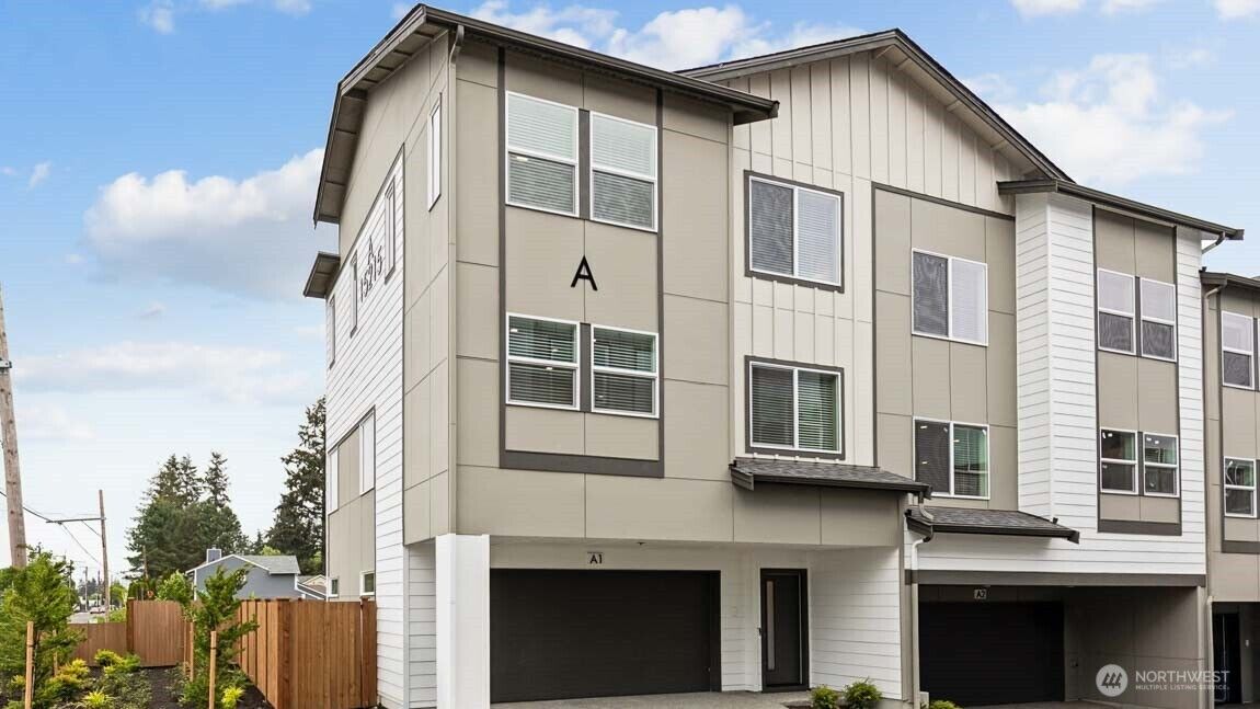 Property Photo:  15215  35th Ave  W B7  WA 98087 
