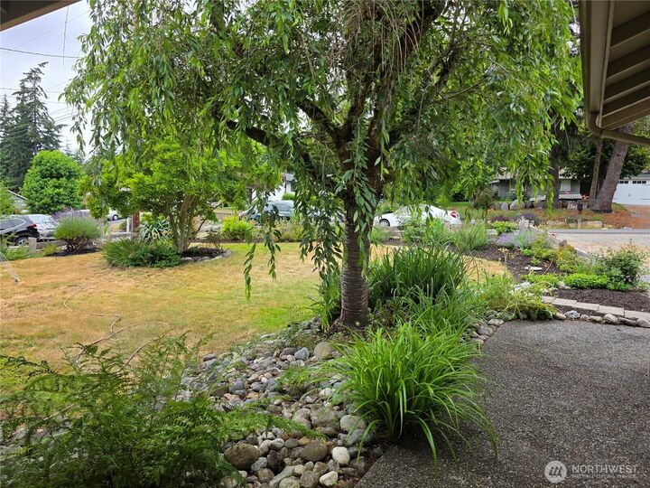 Property Photo: 384 Selkirk Drive WA 98282