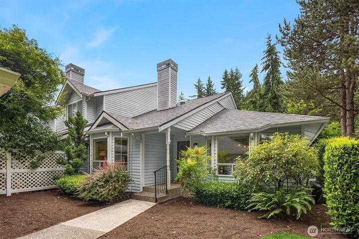 Property Photo: 14301 SE 42nd Lane WA 98006