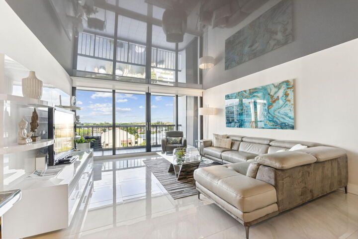 Property Photo: 4748 S Ocean Boulevard #806 FL 33487