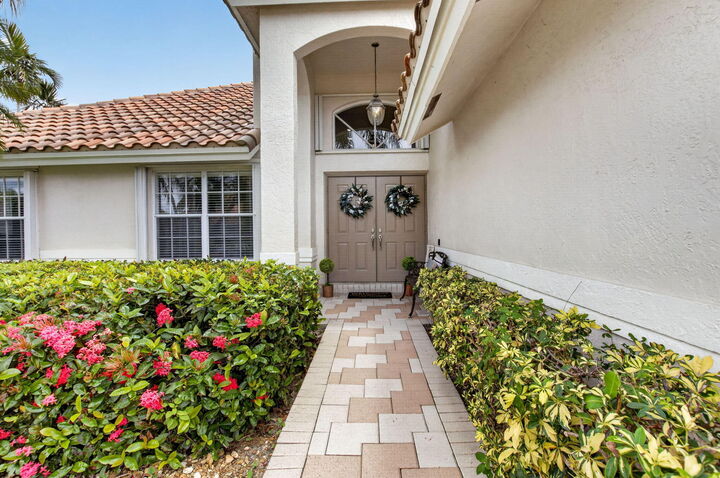 Property Photo: 6101 Hook Lane FL 33437
