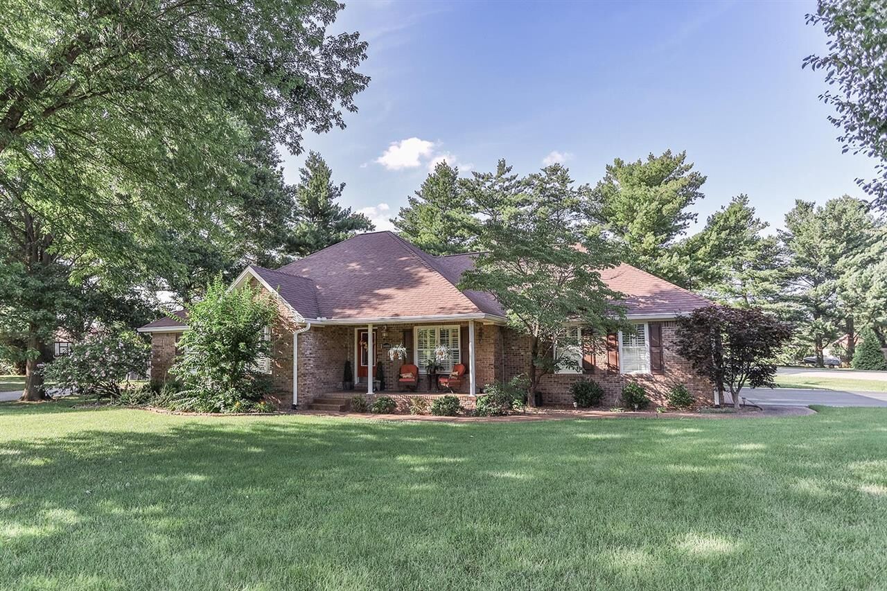 Property Photo:  1400 Apollo Court  KY 42104 