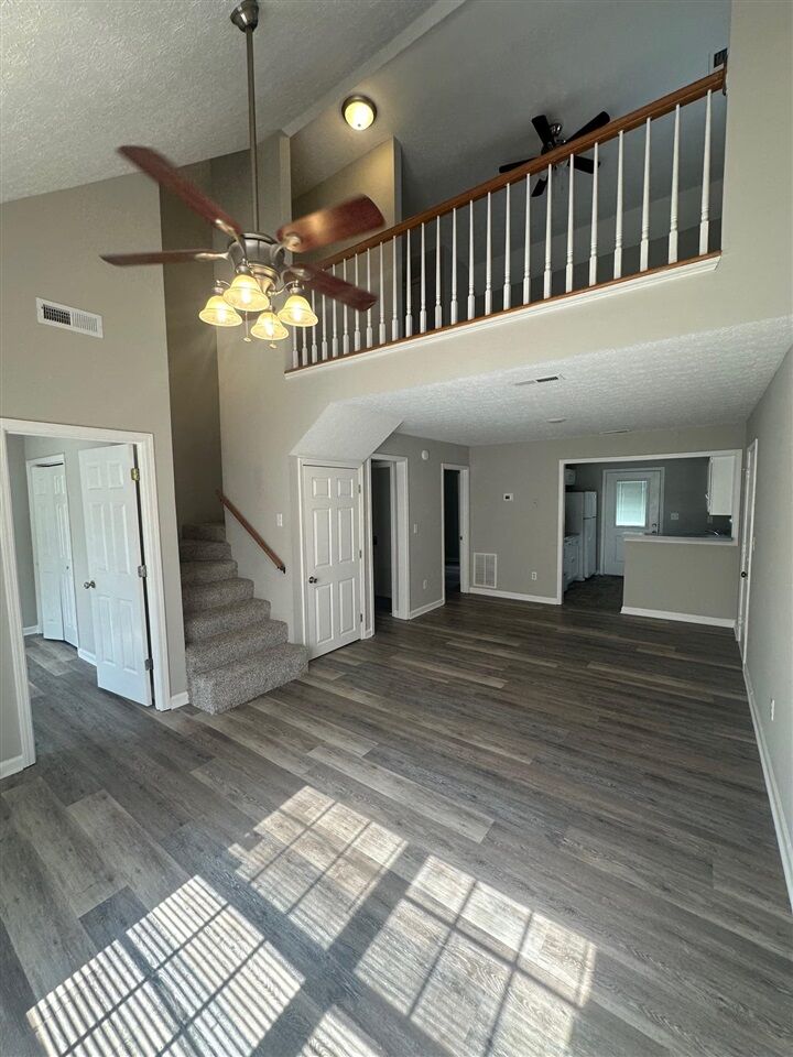 Property Photo:  713 Jennings Court  KY 42104 