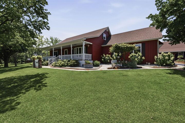 Property Photo: 4447 Old Scottsville Road KY 42122