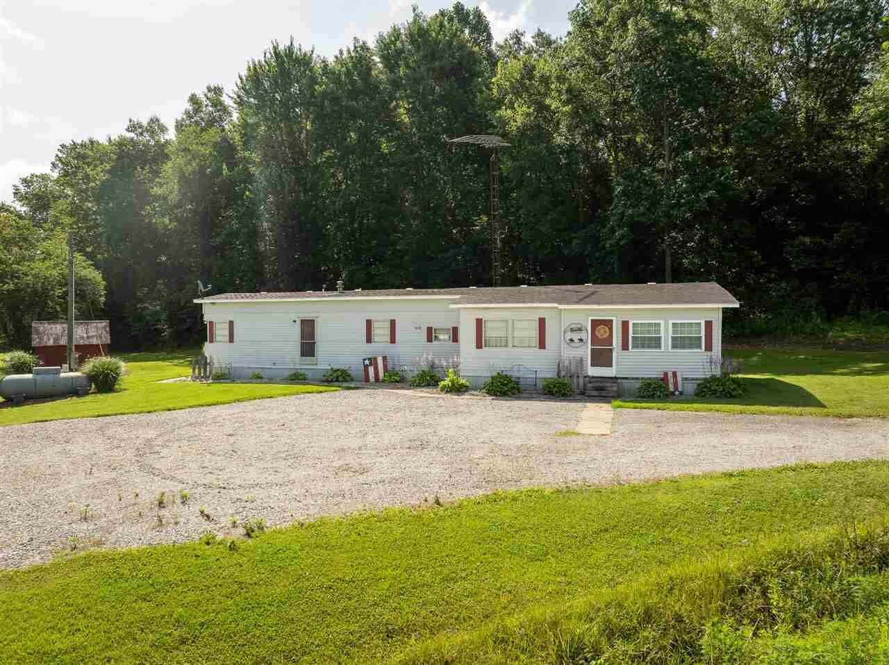 Property Photo: 4000 W County Road 400 North IN 47235