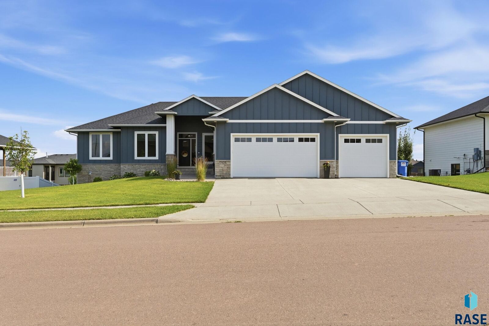 Property Photo: 7428 E Twin Pines Ct SD 57110