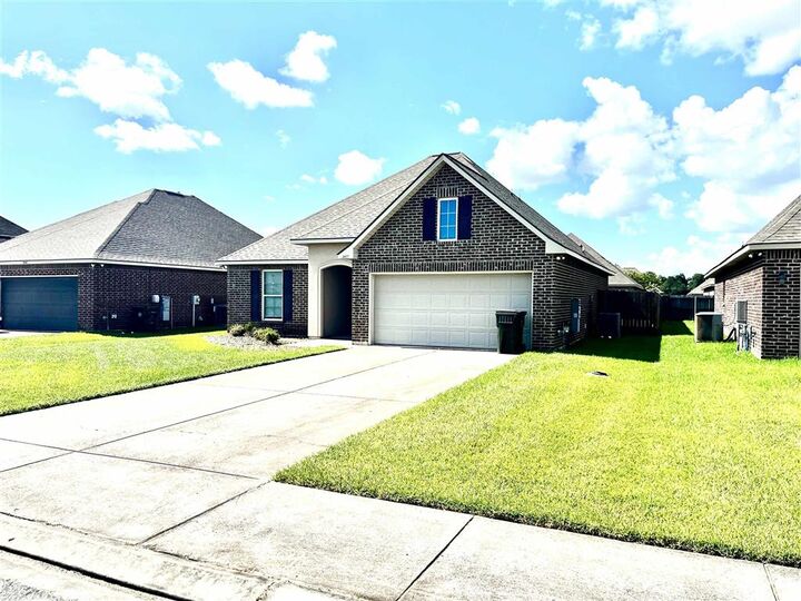 Property Photo: 1947 Calvin Court LA 70607