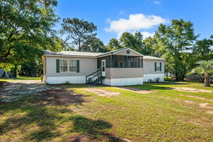 Property Photo: 295 Sumpter Ridge Road FL 32343