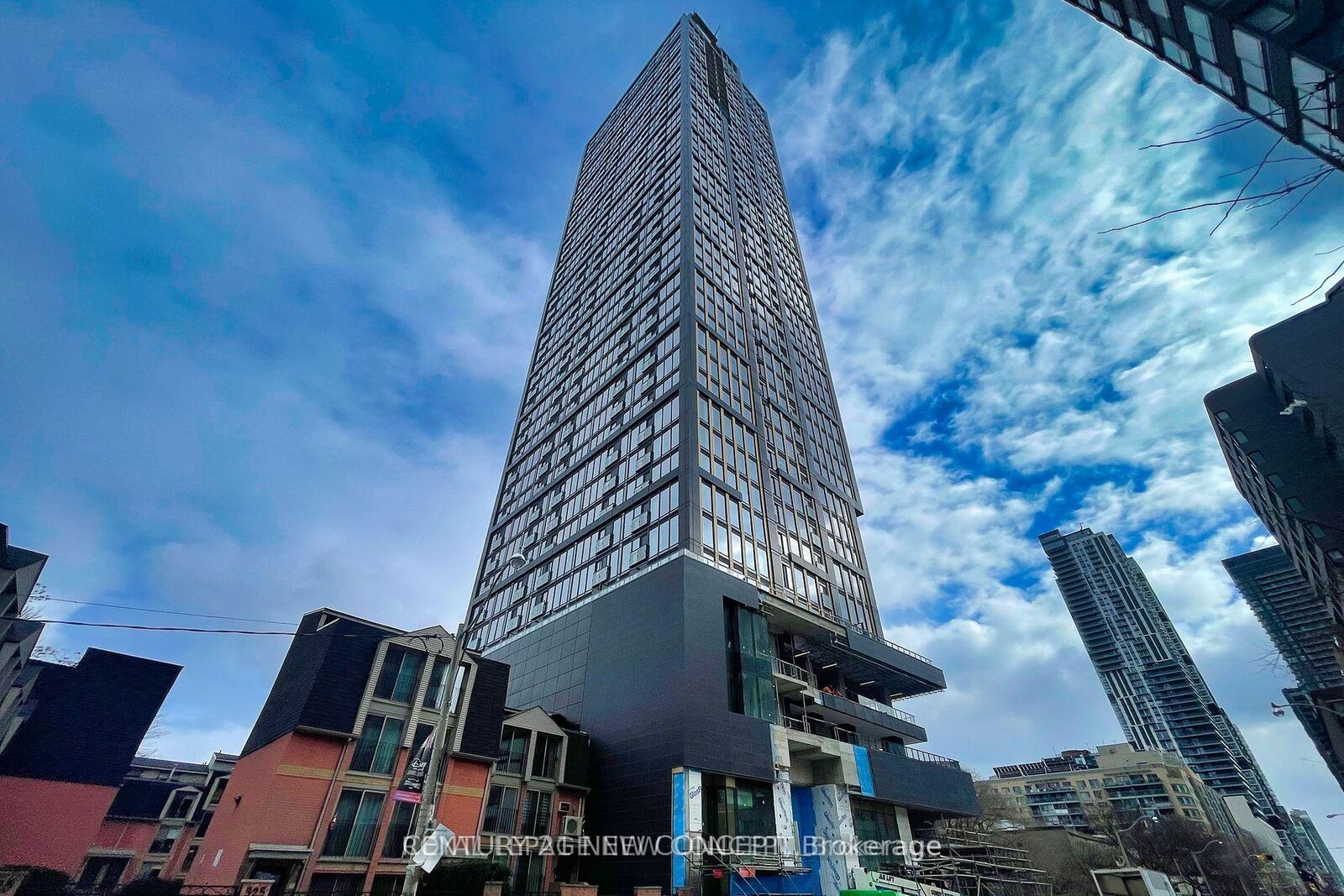 Photo de la propriété: 319 Jarvis Street 3708 ON M5B 0C8